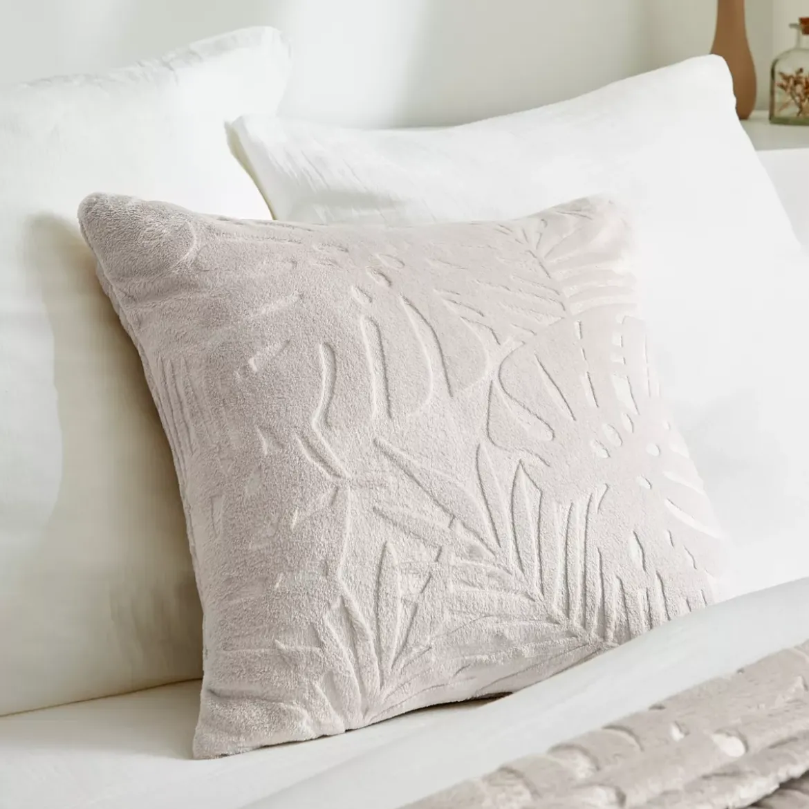 Cuscino quadrato in flanella (45 x 45 cm) Flore Ecru