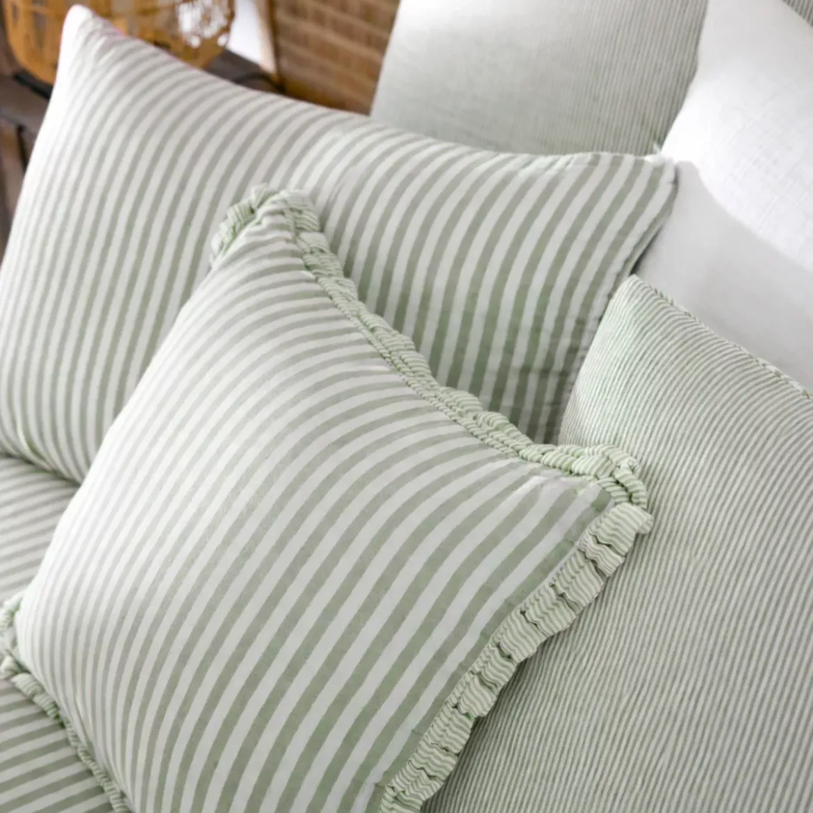 Cuscino quadrato in garza di cotone (45 x 45 cm) Gaïa a righe Verde eucalipto