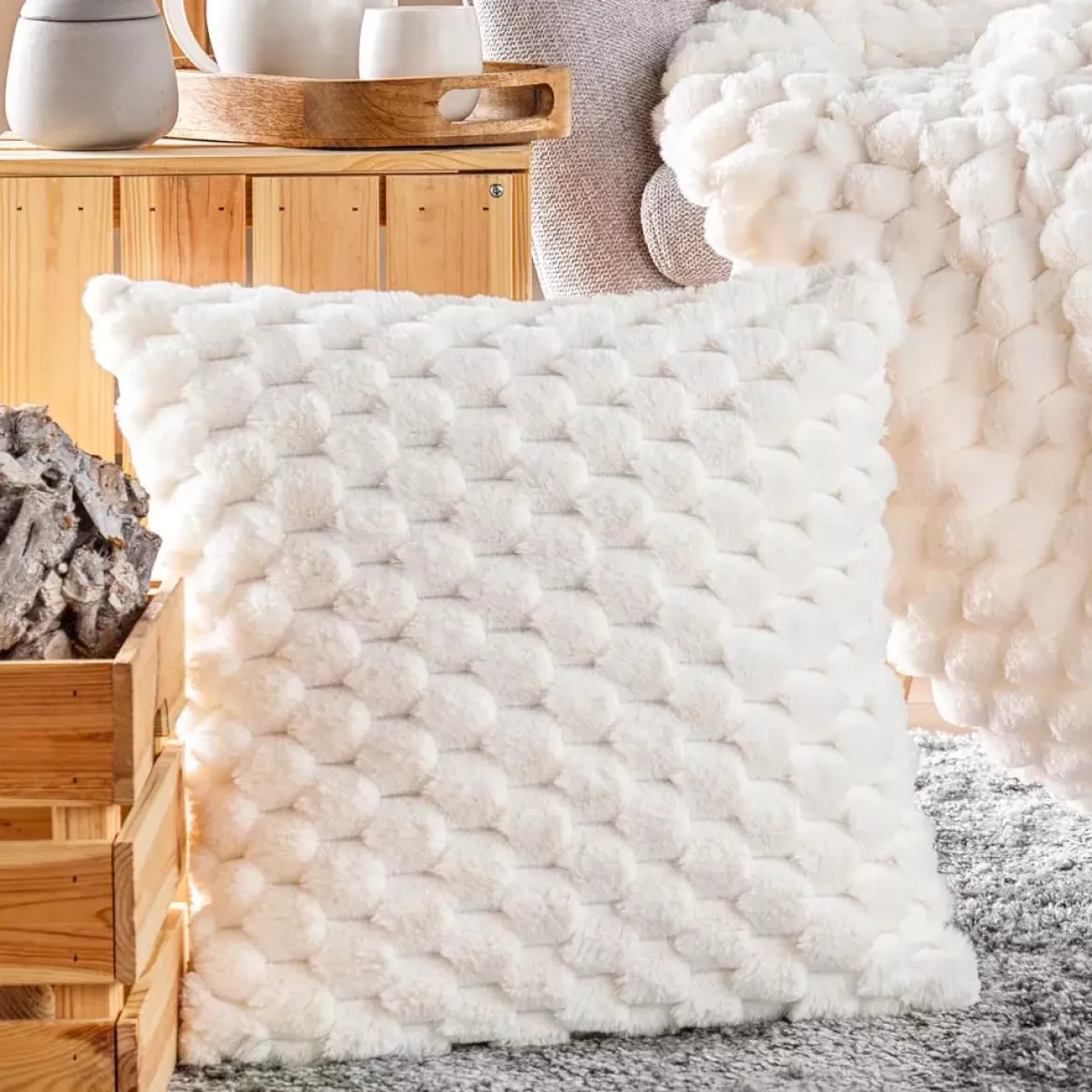 Cuscino quadrato in similpelliccia (45 x 45 cm) Frosty Ecru