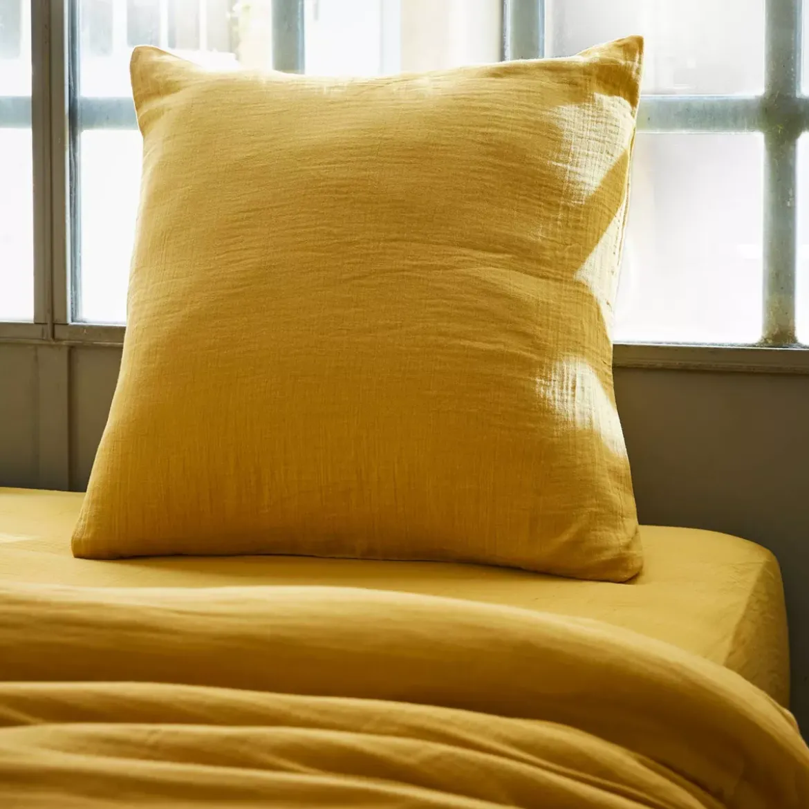 Federa per cuscino letto quadrata in garza di cotone (80 x 80 cm) Gaia Giallo zafferano