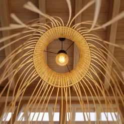 Lampada a sospensione con frange in bambù (H85 cm) Maoki Naturale