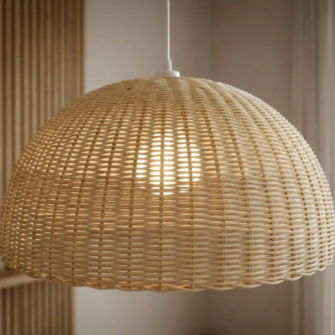 Lampada a sospensione in bambù intrecciato (D60 cm) Eivissa Naturale