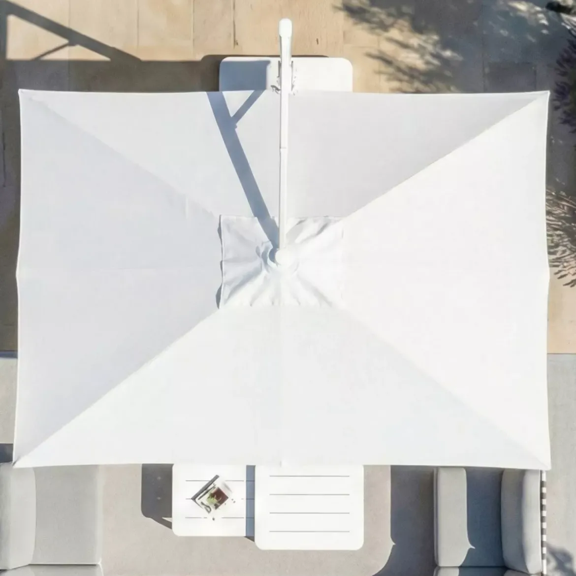 Ombrellone decentrato rettangolare in alluminio con base (3 x 4 m) Elyra Bianco
