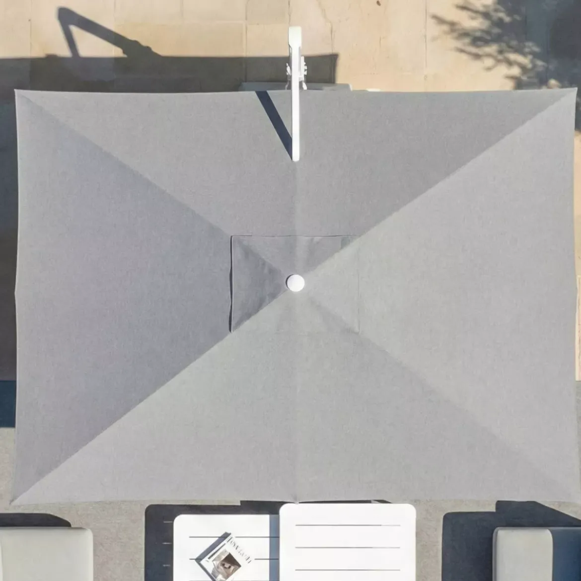 Ombrellone decentrato rettangolare in alluminio con base (3 x 4 m) Elyra Bianco e Grigio
