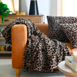 Plaid in finta pelliccia leopardata (130 x 160 cm) Fauves Camel