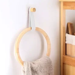 Portasciugamani adesivo arrotondato (D21 cm) Easy Chic Bianco