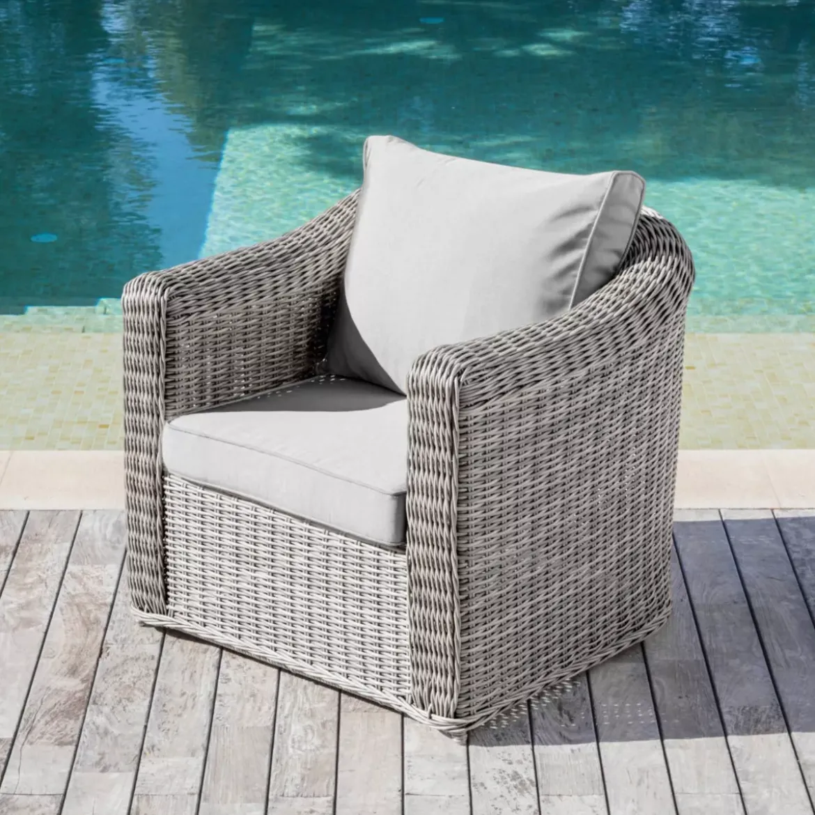Salotto da giardino in resina intrecciata 5 posti 4 pezzi Calvi Grigio e grigio chiaro