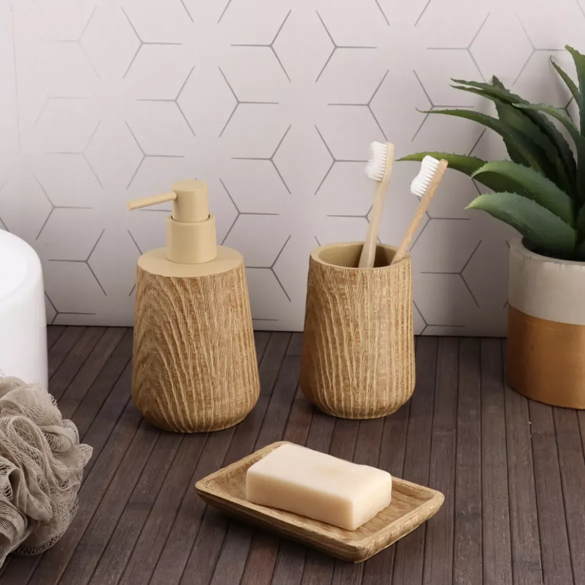 Set di accessori per il bagno effetto legno Scandi Beige
