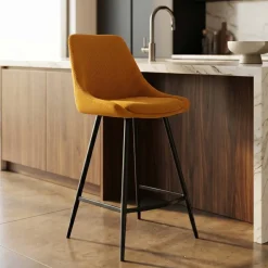Set di 2 sedie per isola centrale con schienale in velluto a coste (Altezza seduta 67cm) Juno Giallo curry
