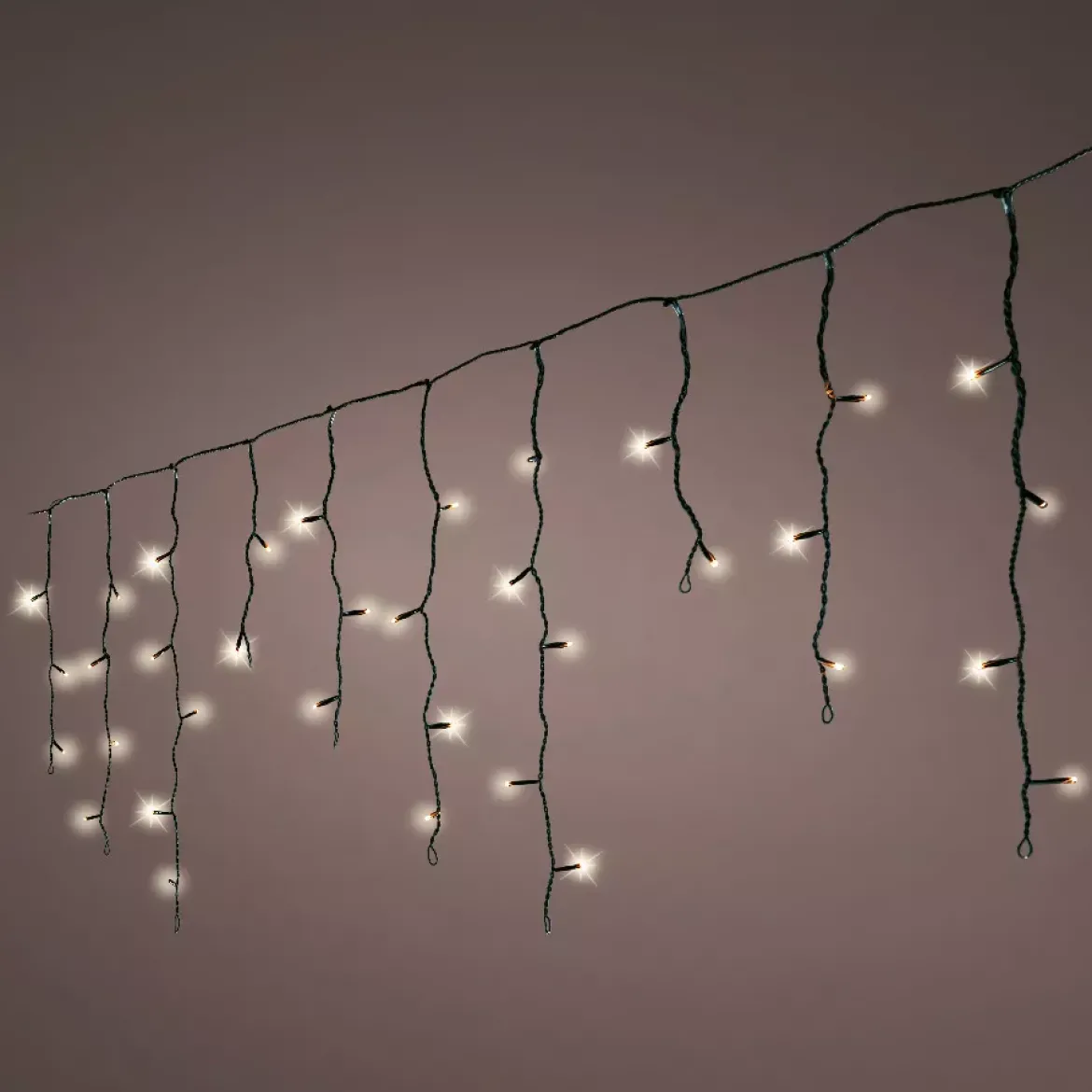 Stalattite luminosa 30 m 900 LED cavo nero Stars Altezza Grande XL Timer Bianco Caldo