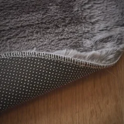 Tappeto rotondo in finta pelliccia (80 cm) Finn Grigio antracite