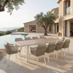 Tavolo da giardino estensibile automatico in alluminio 12 posti (240/300 x 96 cm) Amalfi Bianco e legno