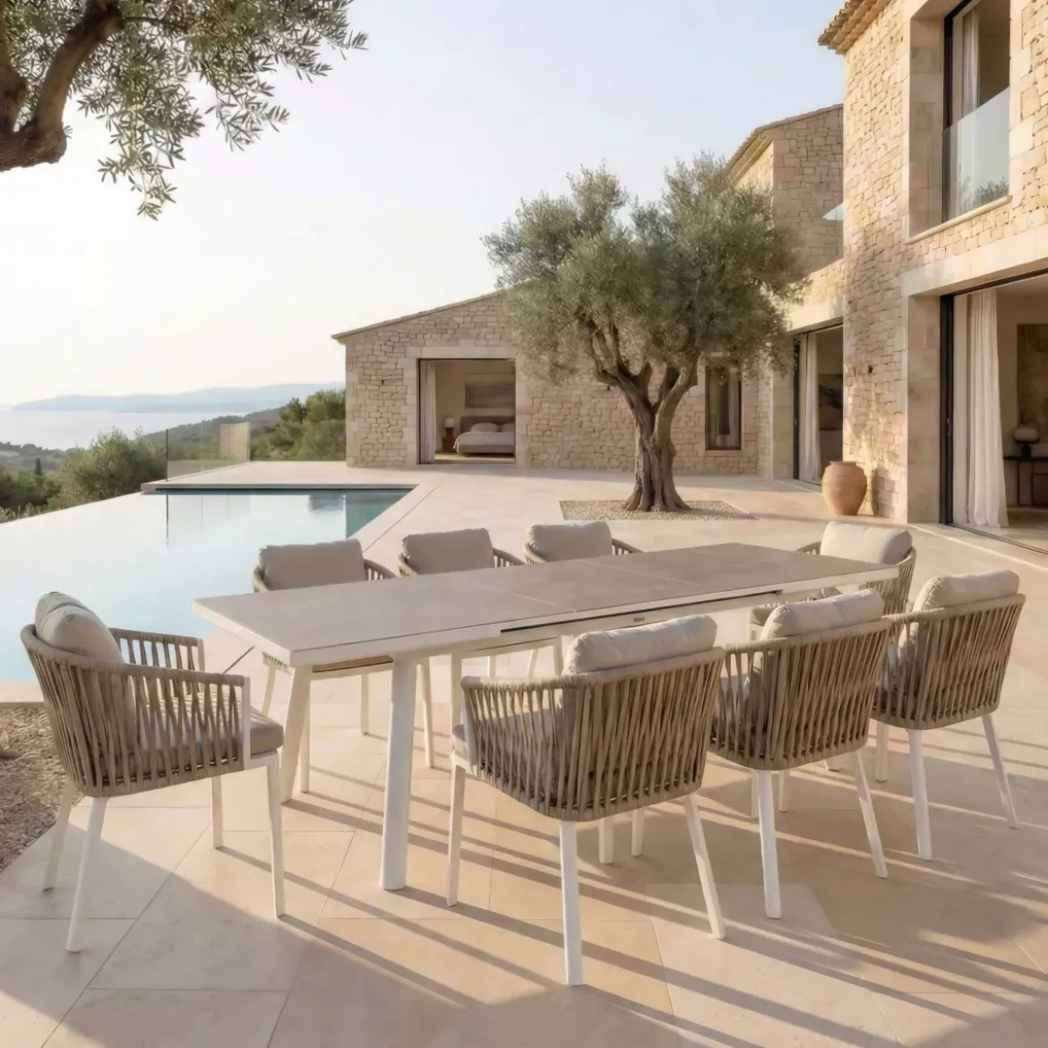Tavolo da giardino estensibile automatico in alluminio 12 posti (240/300 x 96 cm) Amalfi Bianco e tortora